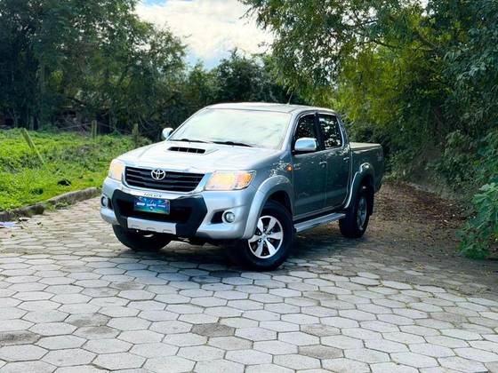 TOYOTA HILUX 2.7 SR 4X2 CD 16V FLEX 4P AUTOMÁTICO